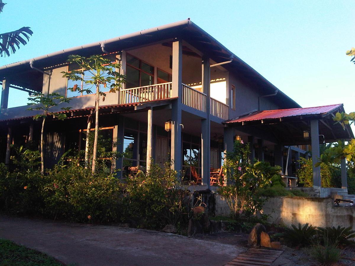 Punta Duarte Garden Inn Los Duarte Exterior photo
