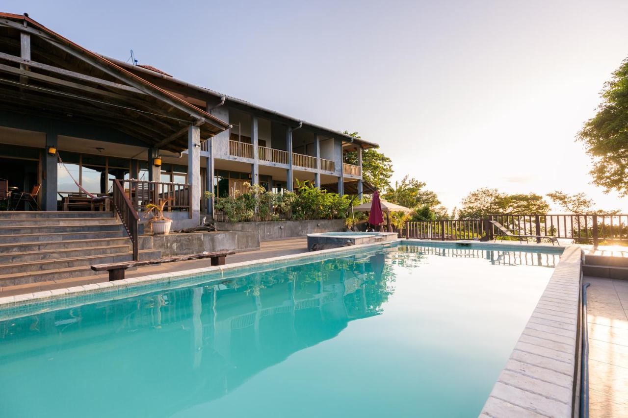 Punta Duarte Garden Inn Los Duarte Exterior photo